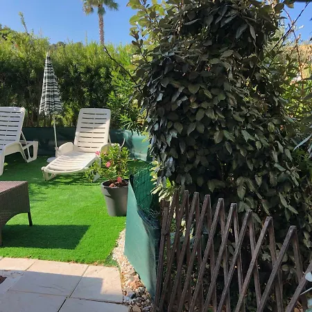 Le Noisetier Apartment